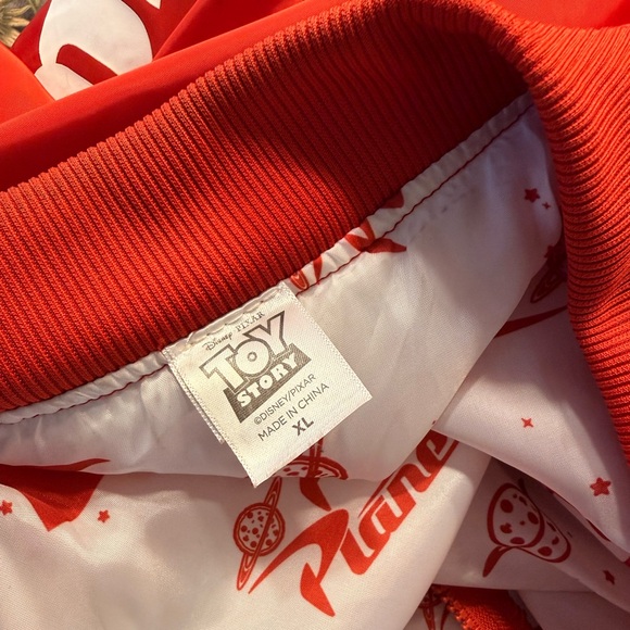 Disney / Pixar - Toy Story, Pizza Planet Jacket - Picture 6 of 9